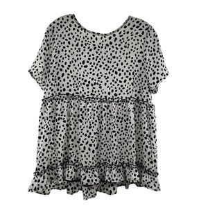 Perfect Peach Women's Short Sleeve Ruffle Hem Top Black/White Spotted Medium